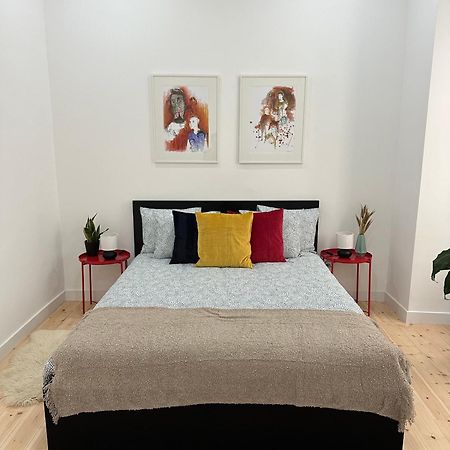 Modern Bedroom In Lisboa Eksteriør bilde